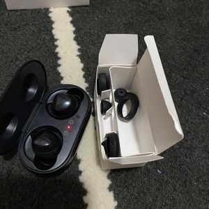 Samsung galaxy earbuds